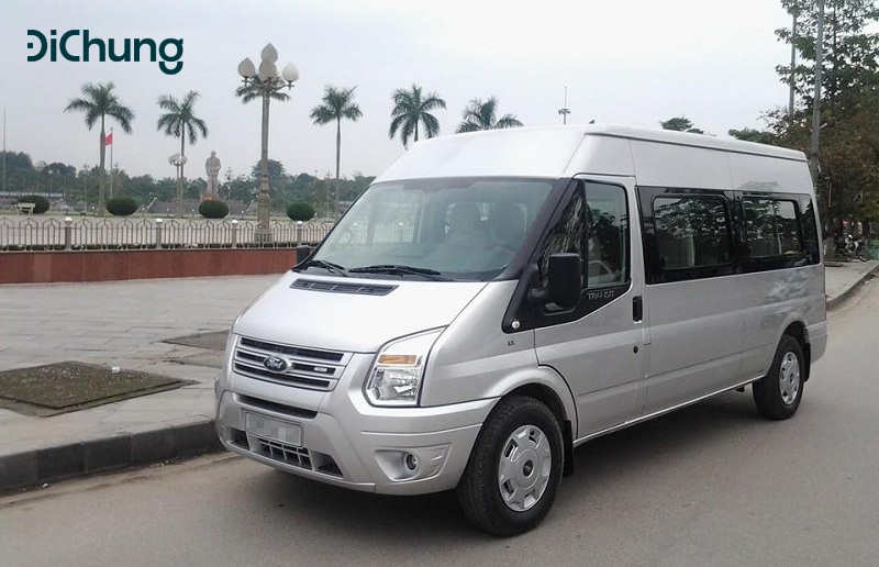 Nhiều người chọn thuê xe 16 chỗ dịp Tết