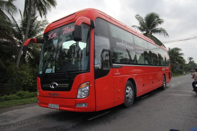 Kim Hoang Coach Bus